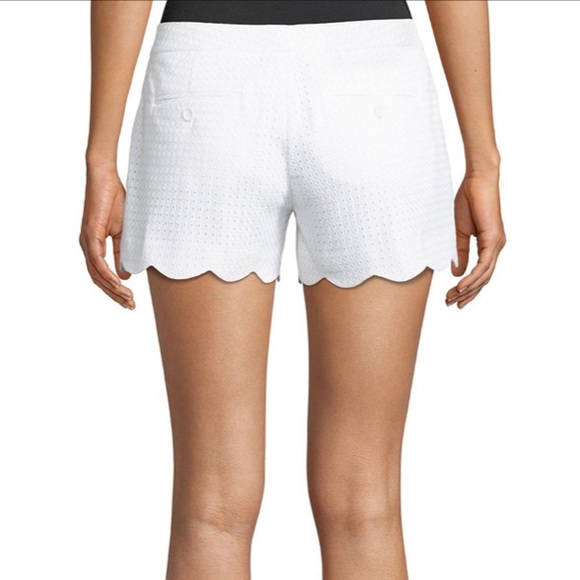 Club Monaco Pants - CLUB MONACO Amber Shorts size 4